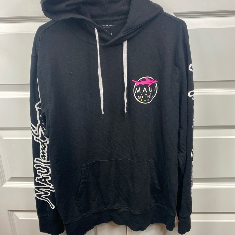 Maui and Sons American Eagle Colab Hoodie Men L Black Kangaroo Shark Logo
